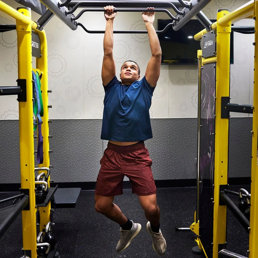 Best Gyms and Fitness Centers for Bodybuilding & Strength Training in Los Angeles